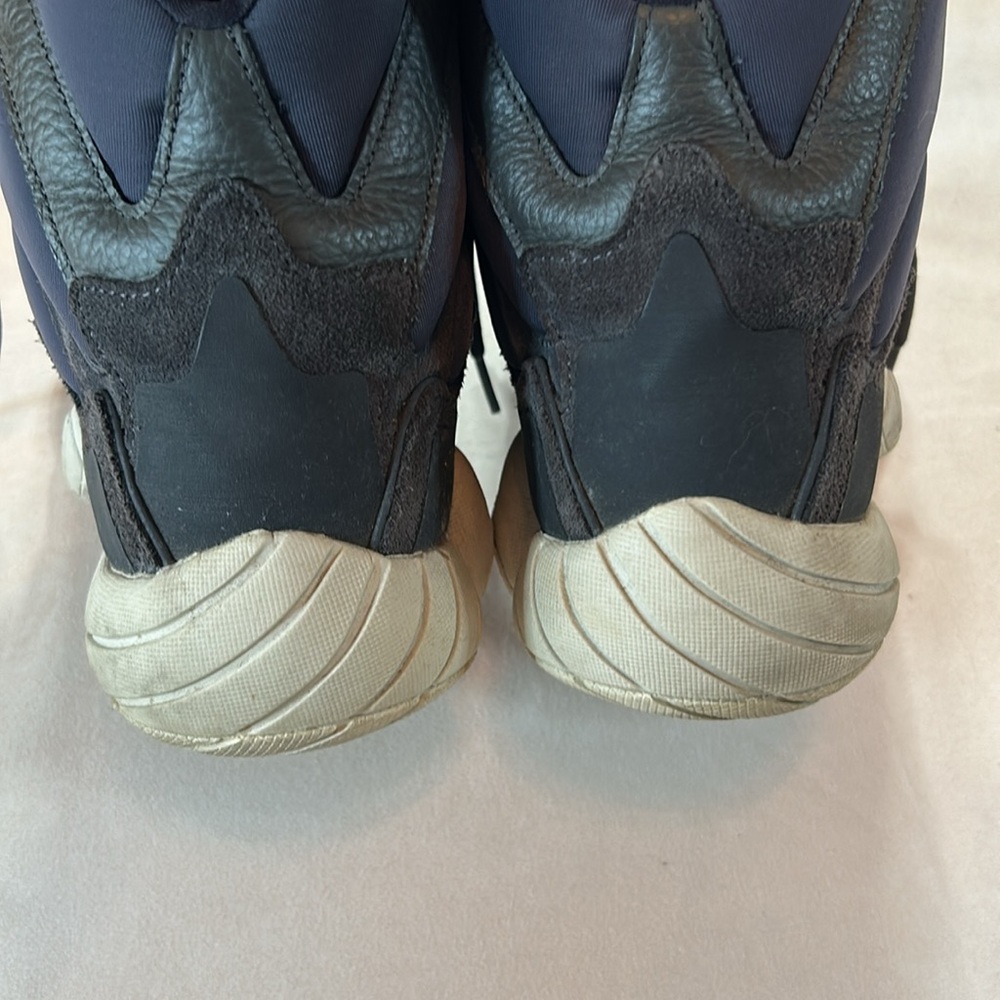 adidas Yeezy 500 High - Picture 4 of 9